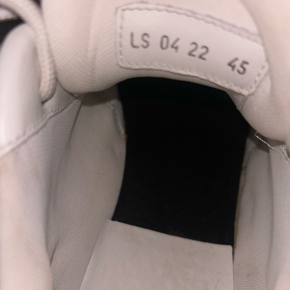 Dior B22 
Authenticity Guarantee✅ - Picture 7 of 7